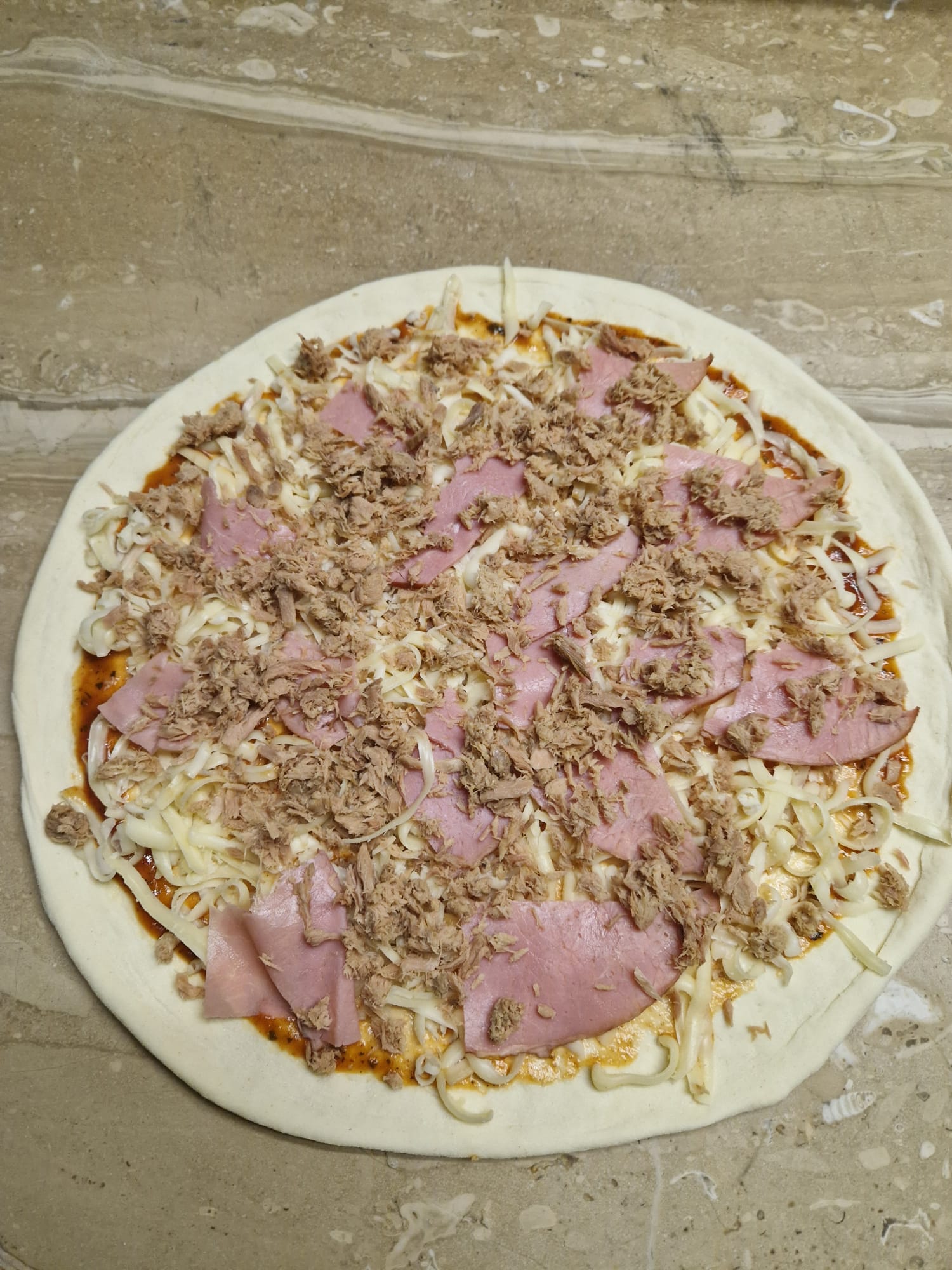 103.Sos, kaçkavall, mish i thatë, tuna